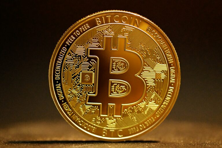 Bitcoin Eyes New ATH Rally: Analyst Forecasts Mid-November Top